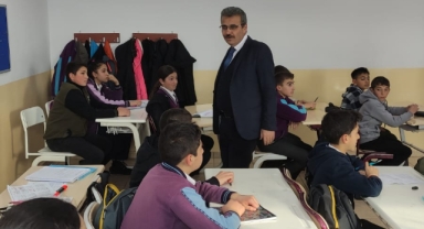 Milli Eğitim Müdürü Uzantı Hanak’ta Okulları Ziyaret Etti