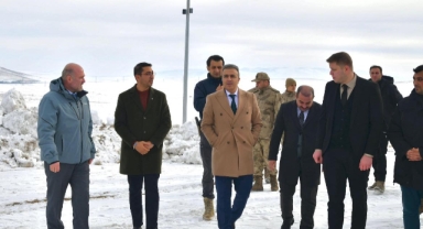 Vali Çiçek, TIR Parklarını denetledi