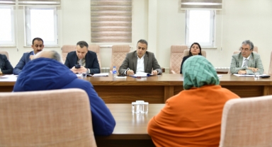 Vali Çiçek, Vatandaşları Dinlemeye Devam Ediyor