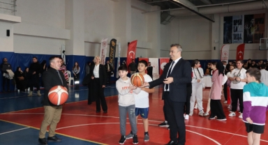 Vali Hayrettin Çiçek’ten Sporculara Destek