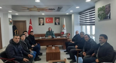 AK Parti Ardahan İl Başkanı Hakan Aydın Ziyaretçilerini Ağırlıyor