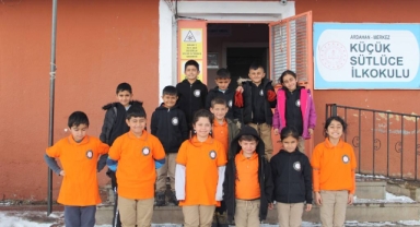 Küçük Sütlüce Köyü'nde Öğrencilere Destek Eli