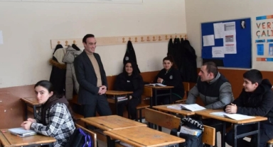 Posof Kaymakamı Kestioğlu, Okul Ziyaretlerinde Bulundu