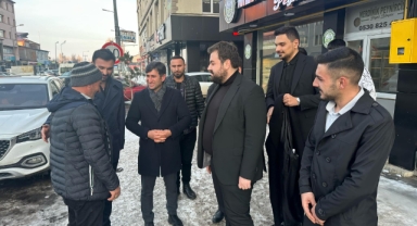 AK Parti Ardahan Gençlik Kolları Göle’de İftariyelik Dağıttı