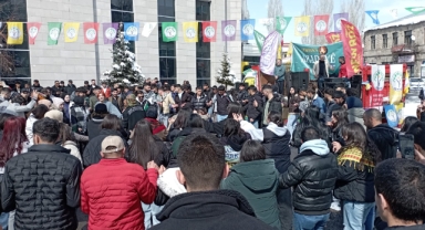 Ardahan’da Kar Altında Newroz Coşkusu