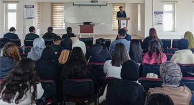 Çıldır MYO’da “Gençlik ve İman” Konferansı Düzenlendi