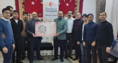 Hakan Aydın, Posof Sosyal Yardımlaşma Derneği'ni Ziyaret Etti