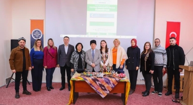 Özbekistan’ın Kültürel Mirası Konferansta Tanıtıldı