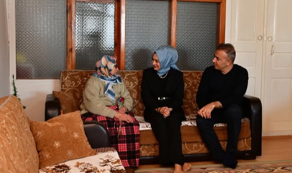 Vali Çiçek’ten Şehit Annelerine ve Kadınlara Anlamlı Ziyaret