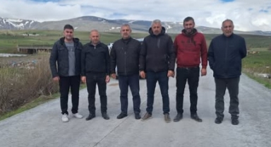 CHP Heyeti Beton Yol Çalışmasını Yerinde İnceledi