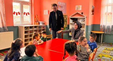 Hanak Kaymakamı Elif Meram, Eğitim Kurumlarını Ziyaret Etti