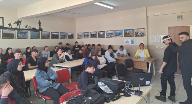 Öğrencilere “Kafkas Arısı ve Arıcılık” Eğitimi Verildi