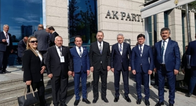 AK Parti Ardahan Teşkilatı, Teşkilat Akademisi Liderlik Okulu’na Katıldı