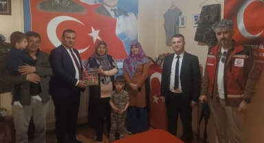 Ardahan Aile ve Sosyal Hizmetler İl Müdürlüğü’nden Anlamlı Anneler Günü Ziyareti