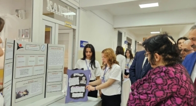 Ardahanlı Öğrencilerden TÜBİTAK Fuarında Bilim Şöleni