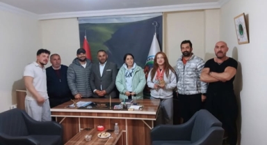 Bilek Güreşi Şampiyonları Kent Konseyi’nde
