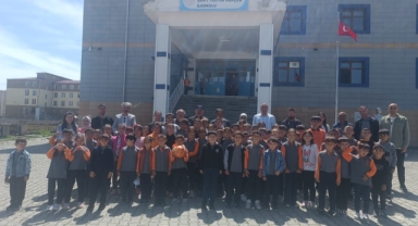 Şehit Tayfur Hançer'in Ailesi, İsminin Verildiği Okulda Öğrencilerle Buluştu