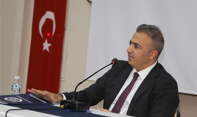 Vali Hayrettin Çiçek, Ardahan Üniversitesi’nde Öğrencilerle Buluştu