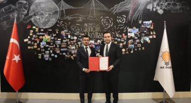 AK Parti Ardahan Gençlik Kolları’nda Bayrak Değişimi