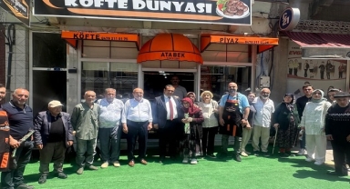 Atabek Köfte Dünyası’ndan Huzurevi Sakinlerine Sıcak Misafirlik