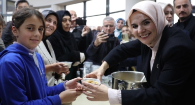 Bakan Göktaş Bir Günde Toplumun Her Kesimiyle Temas Kurdu