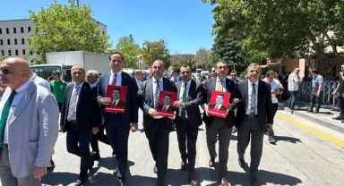 CHP'li Vekillerden Adalet Yürüyüşü