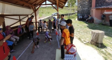 Çıldır’da Yaz Kur’an Kursu Öğrencilerine Kadim Oyunlar ve Spor Etkinlikleri