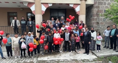Koruyucu Aile Günü'nde Ardahan’da Farkındalık Etkinlikleri Düzenlendi