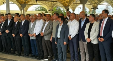 Vekil İncesu, Vefat Eden Asiye Alp’i Son Yolculuğunda Yalnız Bırakmadı
