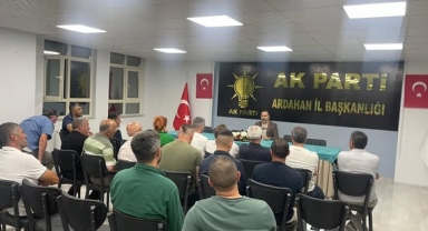 AK Parti Ardahan İl Başkanlığı Haftalık Toplantısını Gerçekleştirdi