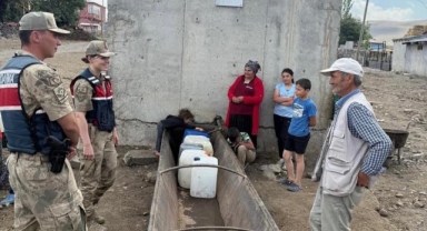 Ardahan Jandarmasından “Kapı Kapı Jandarma” Projesi