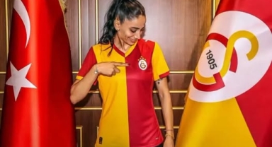 Ardahanlı Futbolcu Kezban Tağ, Galatasaray ile Sözleşme İmzaladı