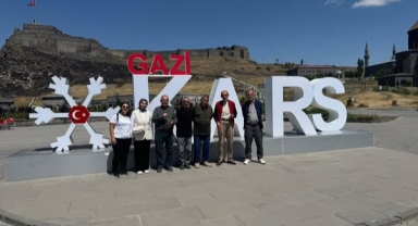 Huzurevi Sakinleri Kars’ta Kültürel Geziyle Keyifli Zaman Geçirdi