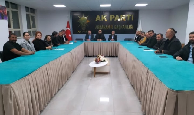 AK Parti Ardahan İl Başkanlığı Haftalık Yönetim Kurulu Toplantısını Gerçekleştirdi