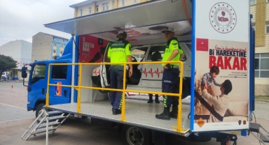 Ardahan’da Emniyet Kemeri Farkındalığı Simülasyonla Artırılıyor