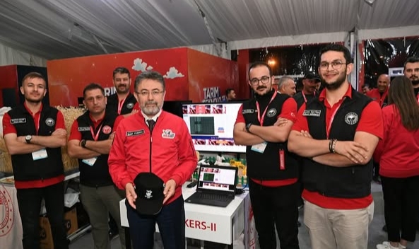 Bakan Yumaklı, Ardahan İl Müdürlüğü’nün Skyfarm 360 Projesini İnceledi