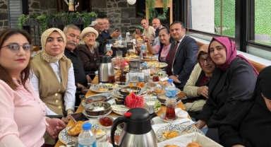 İl Müdürü Çetinkaya, huzurevi sakinleriyle kahvaltıda buluştu