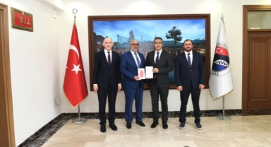 Vali Çiçek, Mevlid-i Nebi Haftası dolayısıyla İl Müftüsü Karadeniz’i kabul etti