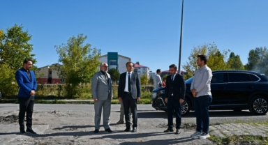 Vali Çiçek, Nafiye Yıldız Hafızlık Kız Kur’an Kursu’nda İncelemelerde Bulundu