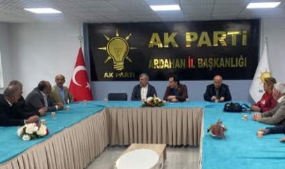 AK Parti Ardahan Merkez İlçe Teşkilatı’ndan İstişare ve Değerlendirme Toplantısı