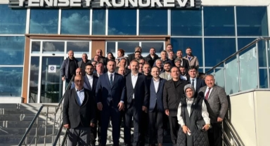 AK Parti Ardahan Teşkilatı Toplantısı Gerçekleştirildi