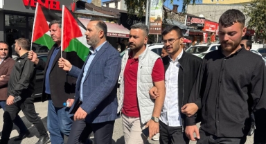 AK Parti Ardahan Teşkilatından Filistin’e Destek Yürüyüşü