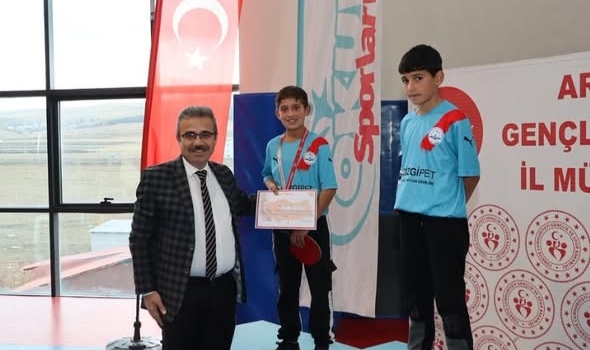 Ardahan’da 29 Ekim Coşkusu Turnuvalarla Kutlandı