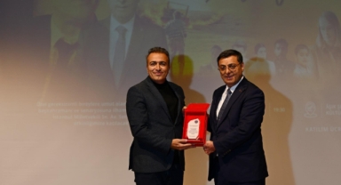 Ardahan’da “Buğday Tanesi” Filmi Gösterimi ve Söyleşi Programı Gerçekleştirildi