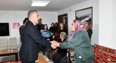 Ardahan’da Dünya Yaşlılar Günü Kutlandı