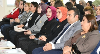 Ardahan'da Gönül Elçileri ile Koruyucu Aile Farkındalık Toplantısı Düzenlendi