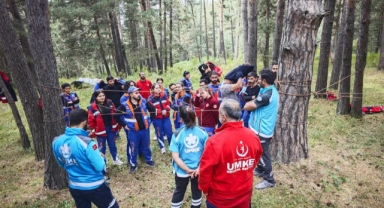 Ardahan'da UMKE Temel Modül Uygulama Eğitimi Gerçekleştirildi