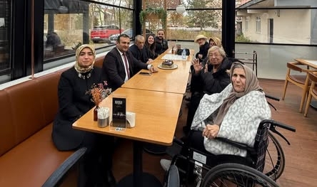 Ardahan Huzurevinde Yaşlıların Doğum Günleri Kutlandı