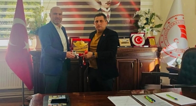 Ardahan İl Özel İdaresinden TEKNOFEST Birincilerine Tebrik Ziyareti