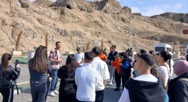 Coğrafya Bölümü Öğrencilerinden Aras Nehri ve Ağrı Dağı’nda Uygulamalı Arazi Çalışması